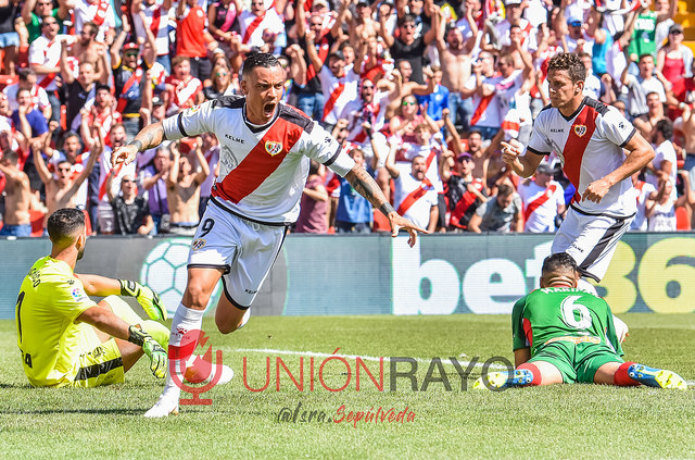 Según las casas de apuestas, el Rayo Vallecano es favorito ante el Espanyol 1 44816159812 fd1d6dd3ed z