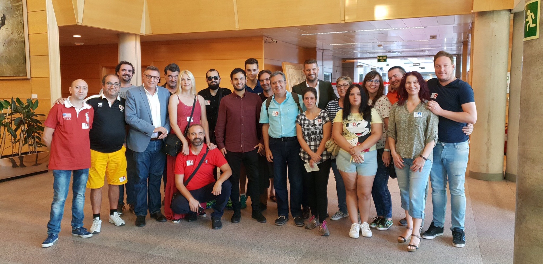 La afición del Rayo Vallecano, presente en la Asamblea 2 img 0205