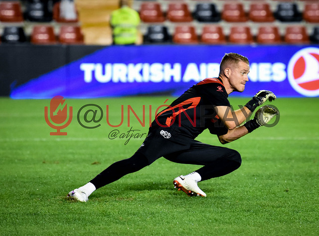 45025758321 ab737f137f z