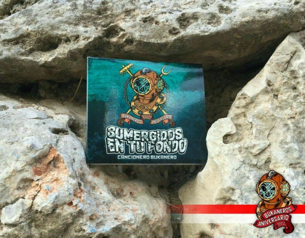 Bukaneros pone a la venta un CD con los cánticos rayistas 2 Bukaneros Rayo