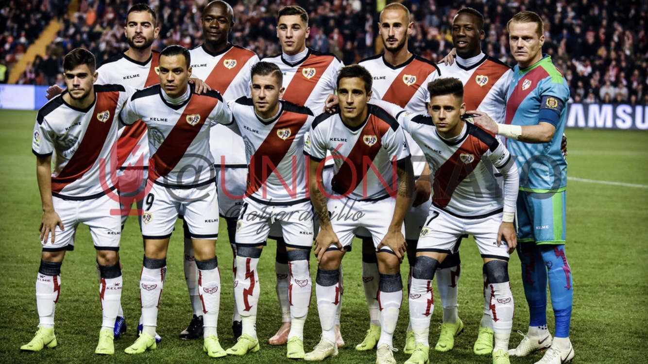 Alineación del Rayo Vallecano para el duelo ante el Villarreal en el estadio de Vallecas 1 img 3920