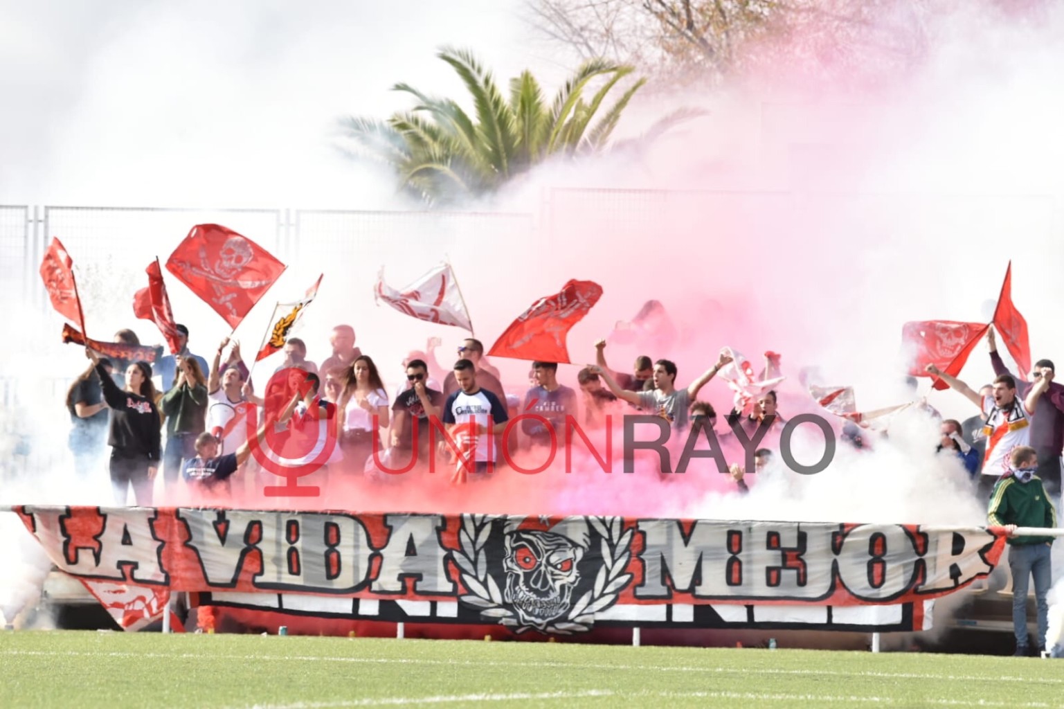 Buen ambiente en la Ciudad Deportiva para apoyar al Rayo Femenino y presencia de Íñigo Errejón 2 temp 62