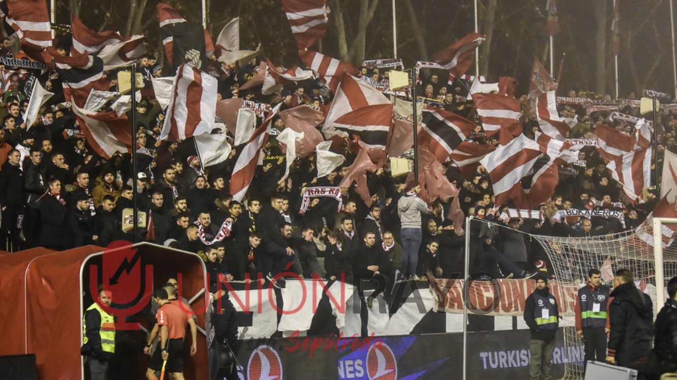 11206 espectadores despidieron el 2018 del Rayo en Vallecas 1 img 6161