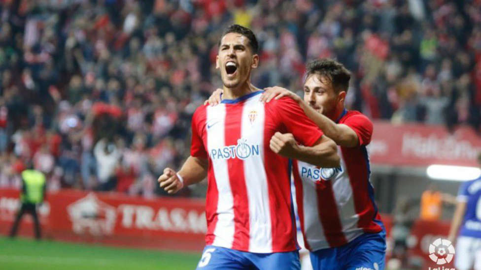 Alegría da la victoria al Sporting en el derbi asturiano 1 alegria