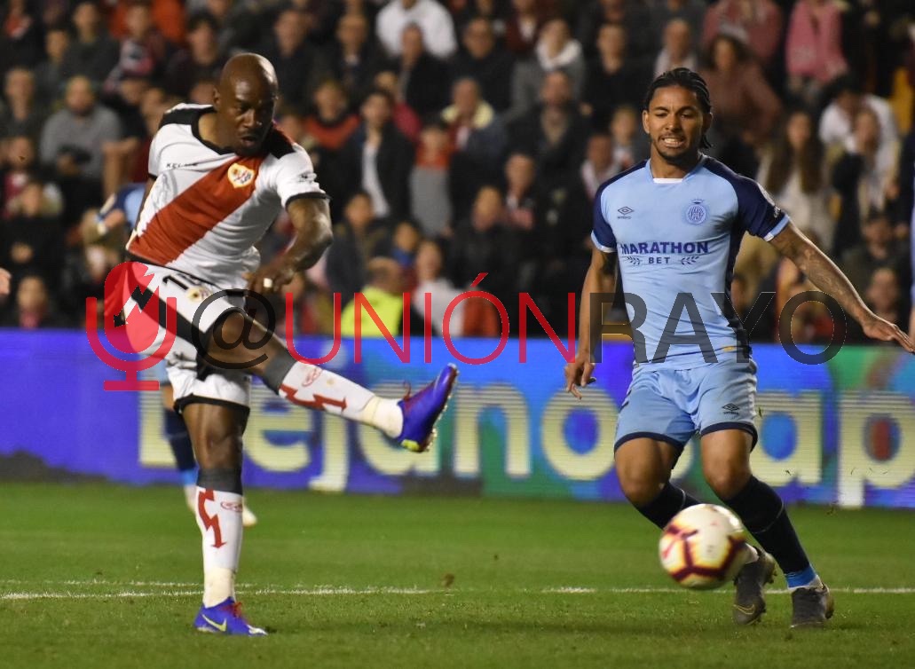 Kakuta regresa vuelve a jugar con el Rayo Vallecano con la indiferencia del estadio de Vallecas 1 ezy watermark 02 03 2019 04 12 42p. m.