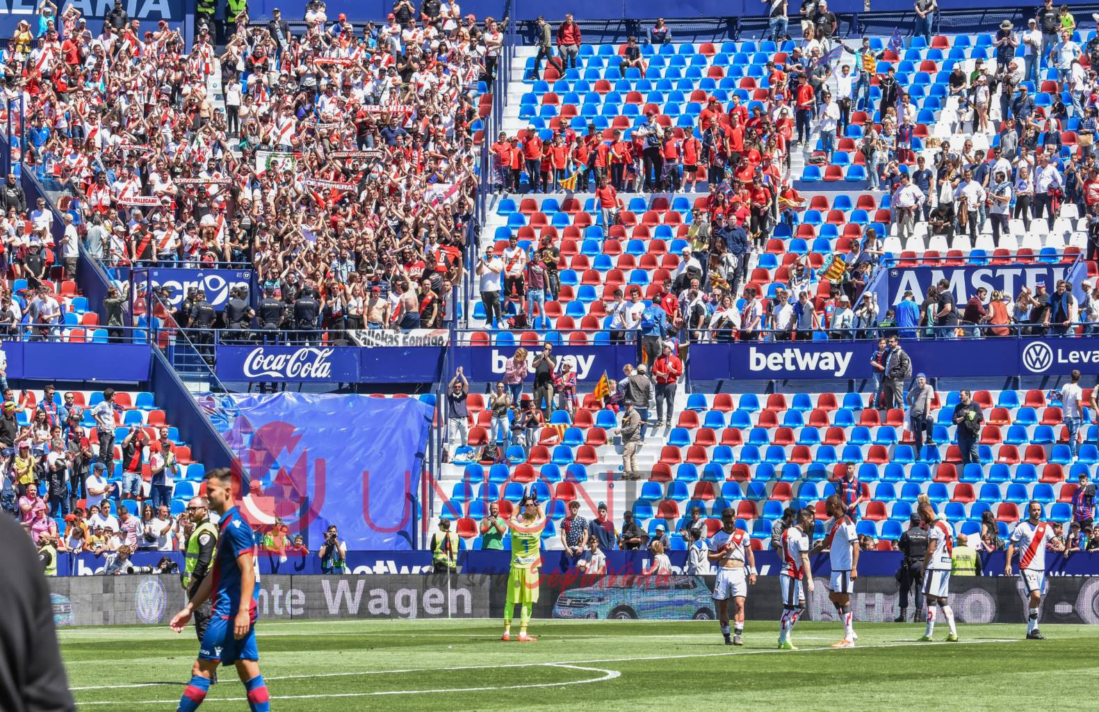 Levante afición Rayo desplazamiento entradas