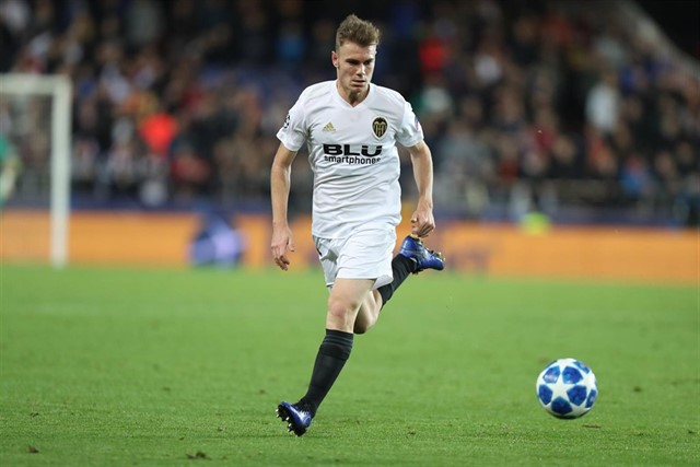 El Betis se fija en otros laterales a la espera de Álex Moreno 1 Lato