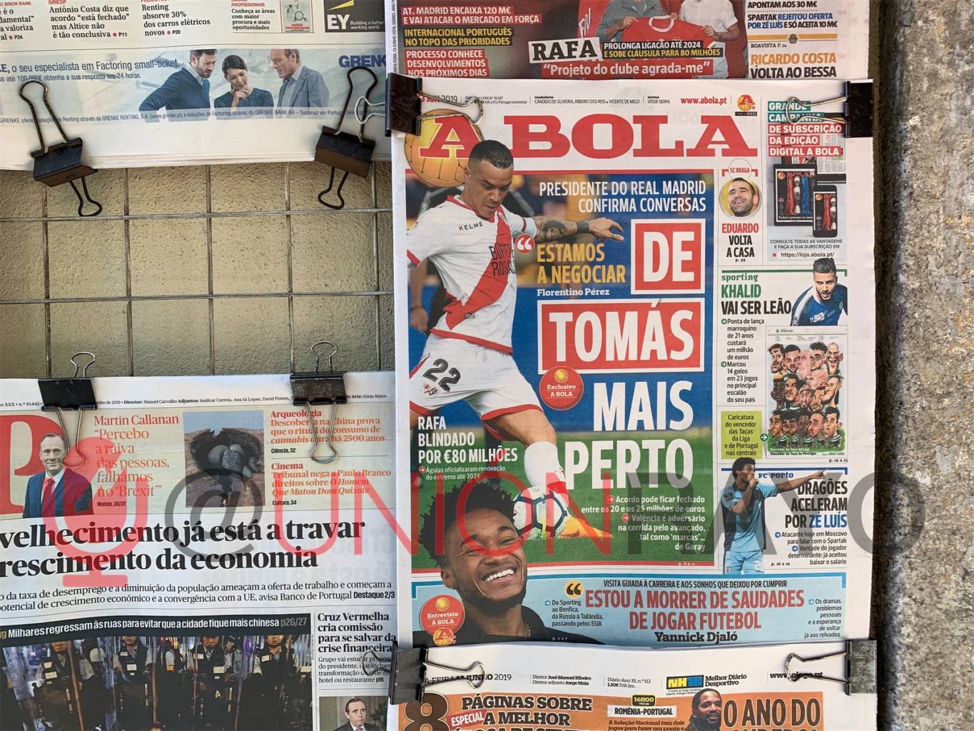 Raúl de Tomás, portada en Portugal 1 Raúl de Tomás