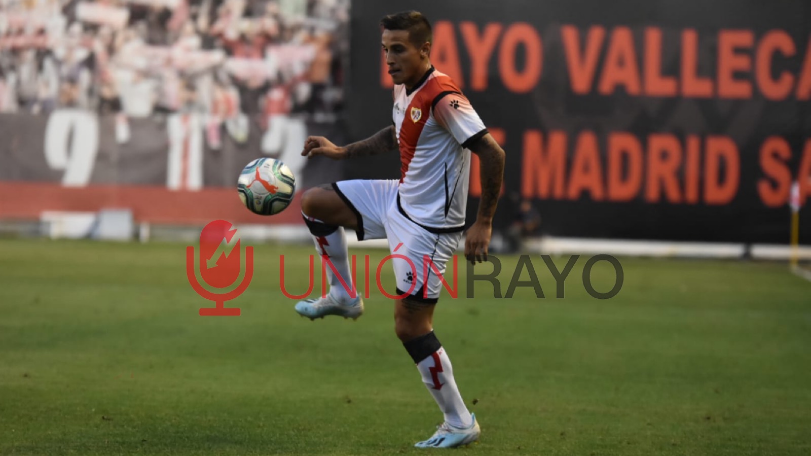 5CFA3446 9764 44FF A3CF 348275DA1528