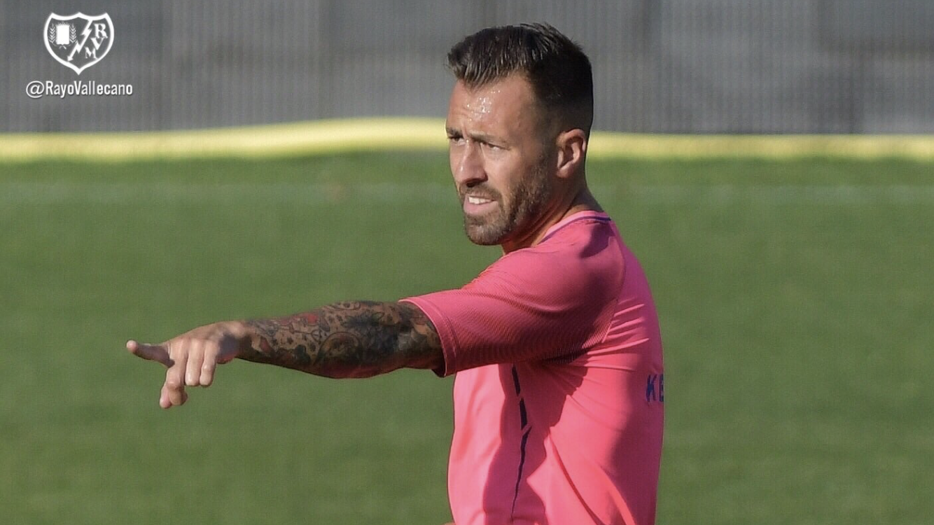 D656B76C 104E 4E23 9E19 890EA56A2DD4