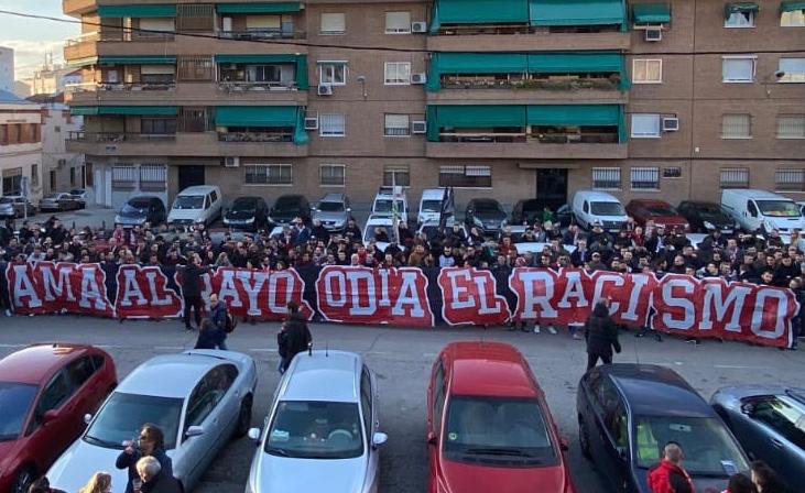 65960637 e49d 42f9 acfe 4ea9ae128015