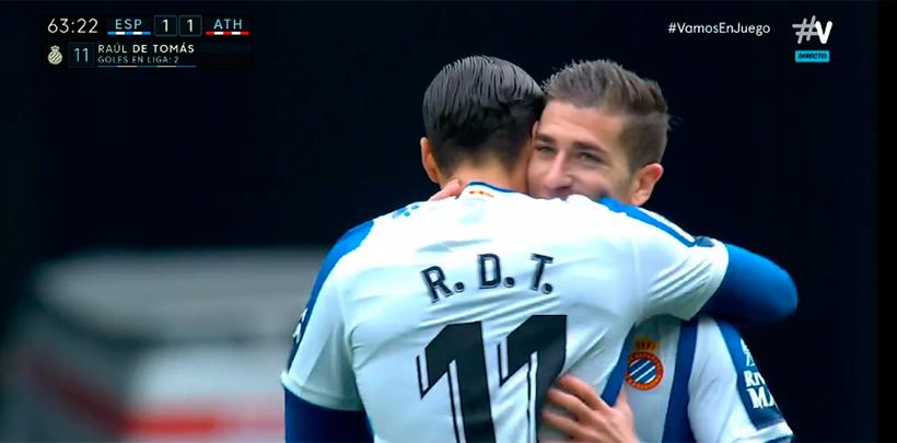 AE045163 6854 4D4F 9C0C FB1FC956E6DF