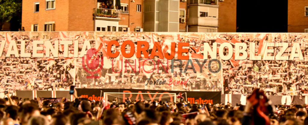 El Rayo Vallecano fabrica 12.000 máscaras para distribuirlas en Hospitales 2 40645141980 e06ef3913b o