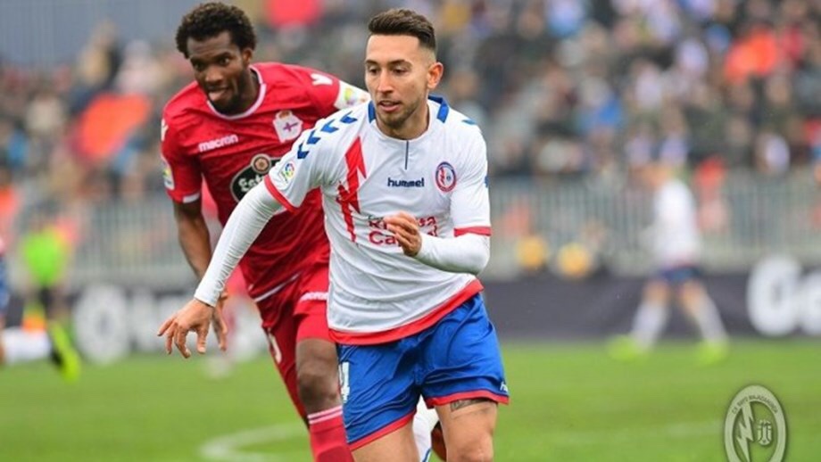 Las Palmas, Girona, Málaga y Cartagena entran en la puja por Varela 1 img 3111 1