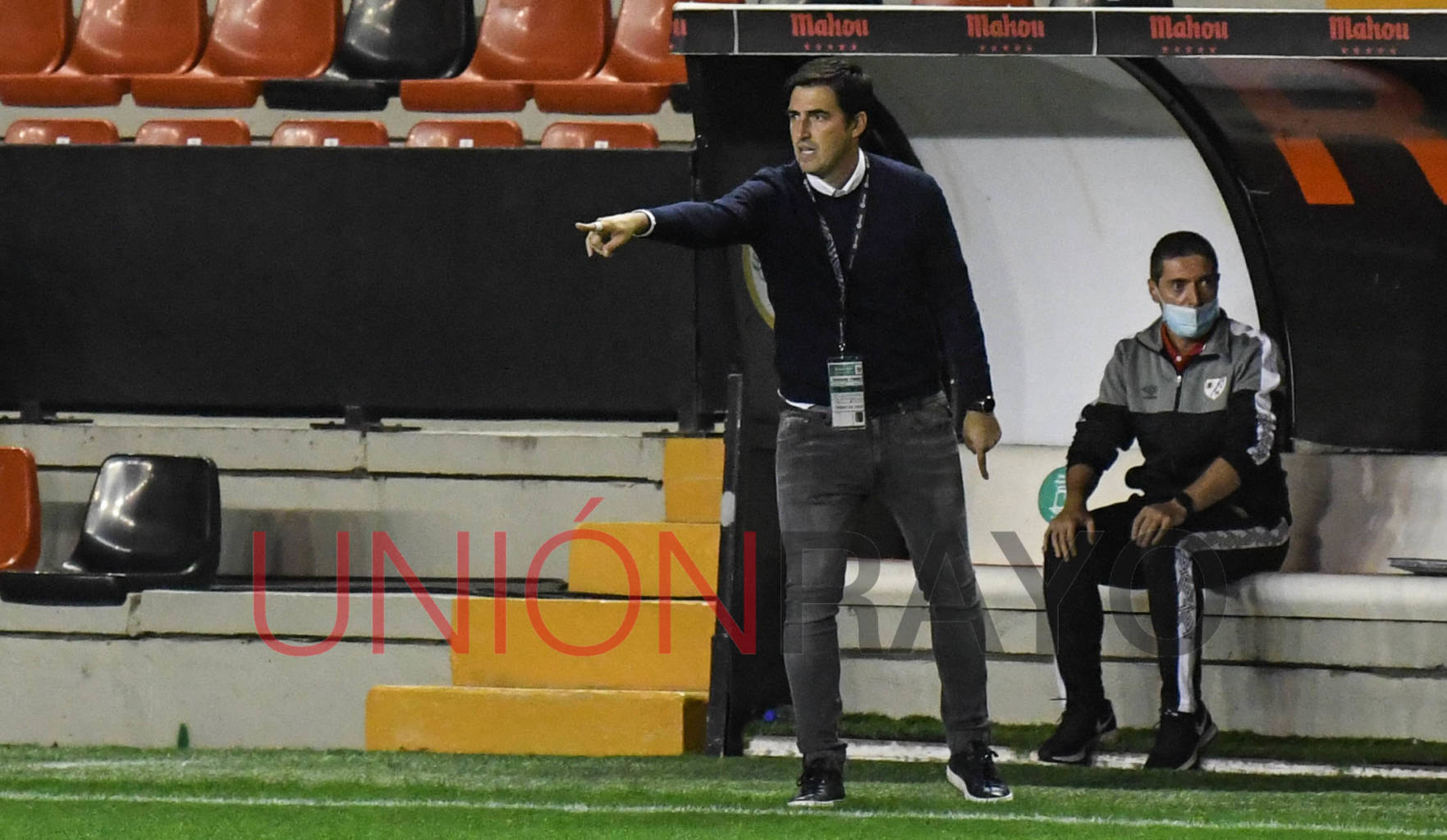 La pizarra de Iraola, clave para sumar seis de seis 1 iraola 2