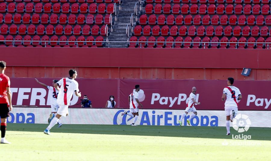 isi palazon celebra el unico gol del mallorca rayo vallecano de la primera jornada de la segunda division 2020 21 laliga