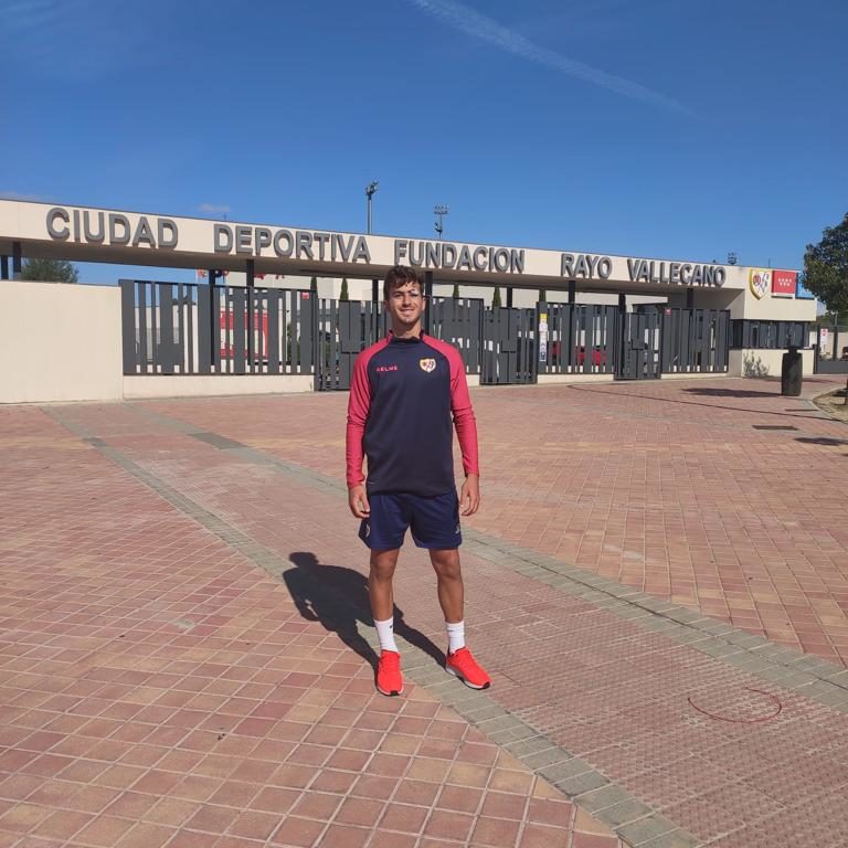 Juan Carlos Flores ficha por el Juvenil A 1 Juan Carlos Flores e1602241733649