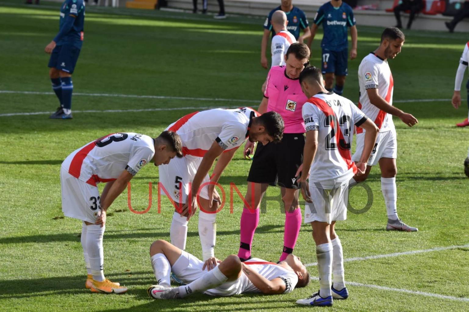 Velázquez se retiró lesionado ante el Espanyol 1 velázquez