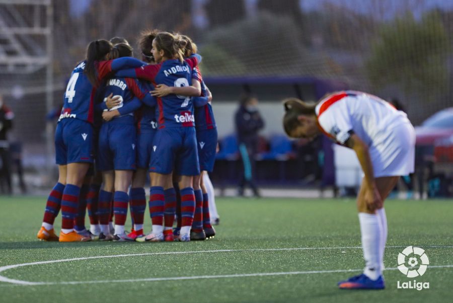 derrota femenino levante