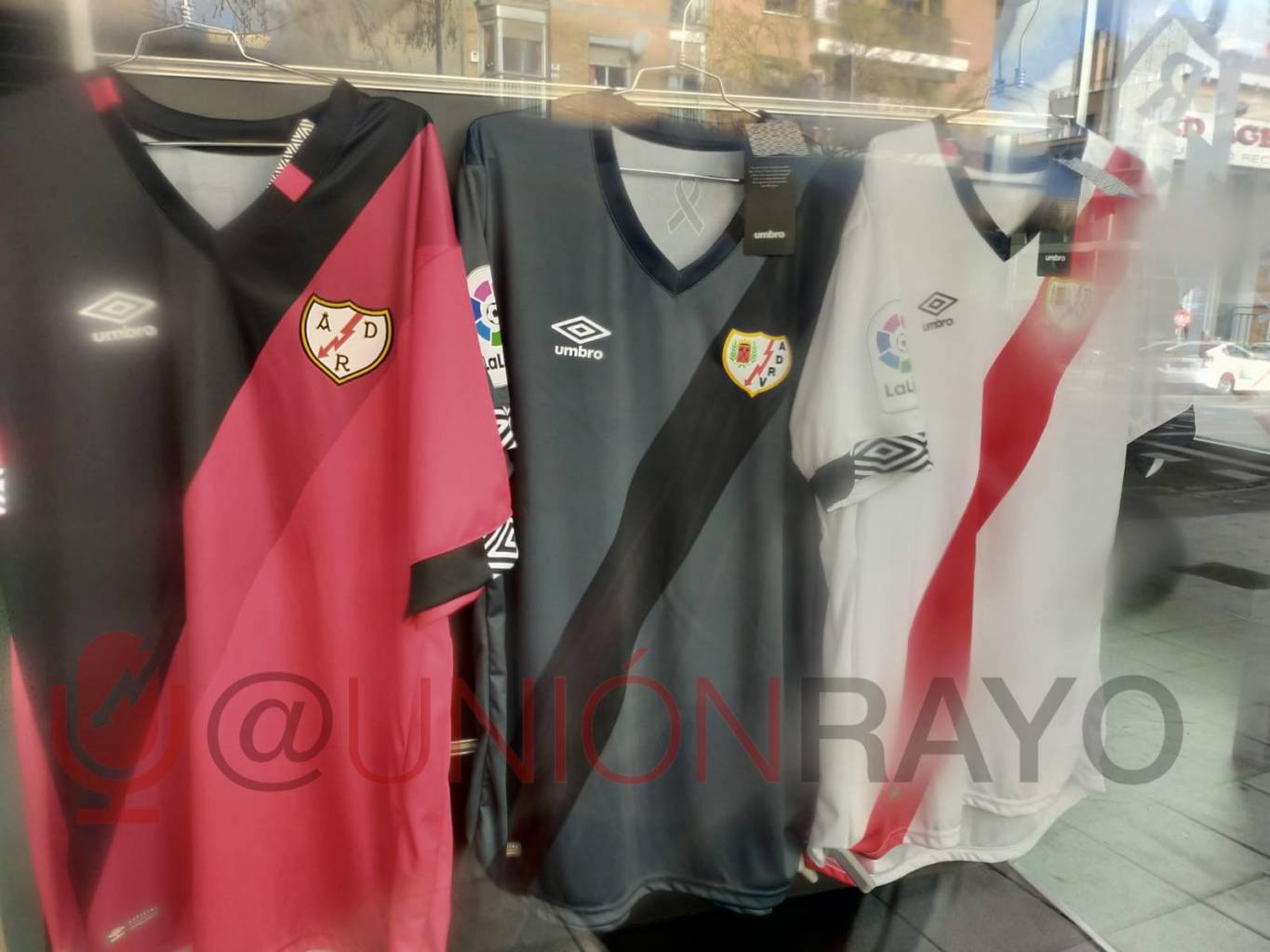 eZy Watermark 15 12 2020 03 28 46p. m.