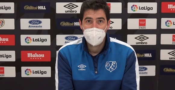 Iraola: "No podemos cometer errores ni regalar goles" 1 Iraola 5