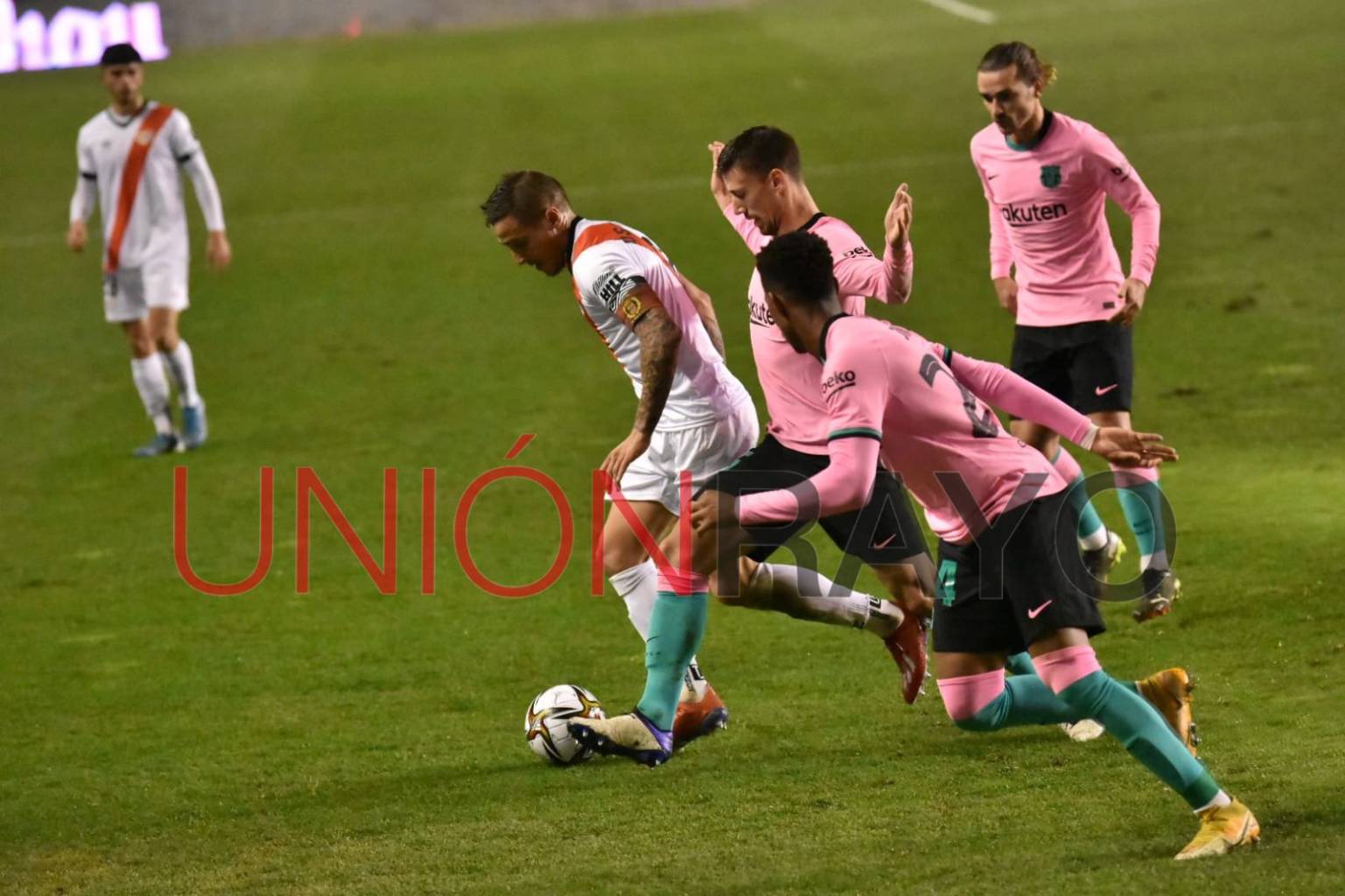 e59aa558 c622 403e a513 8bd0cd5afafc