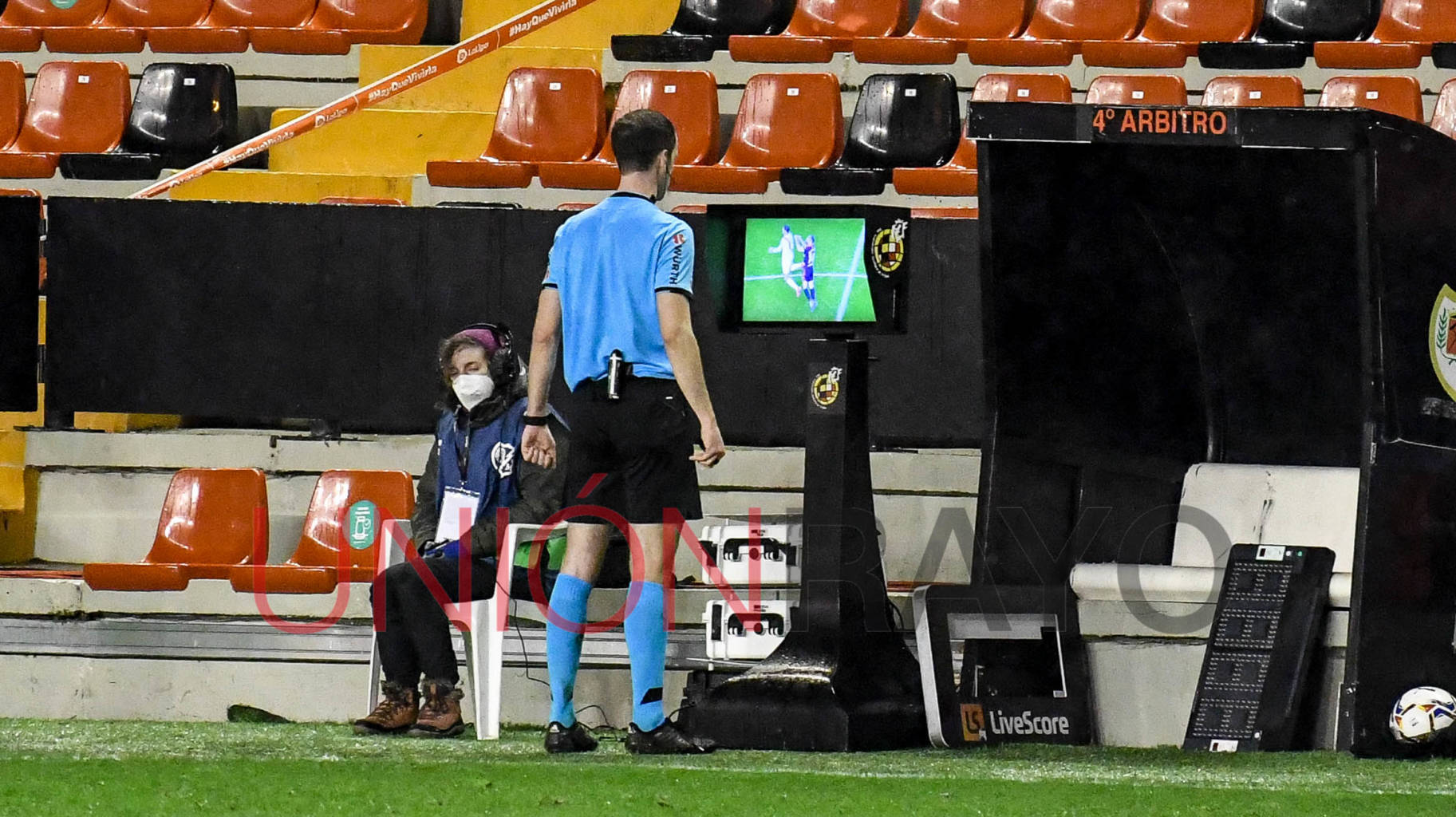 VAR arbitro vallecas Galech Apezteguia