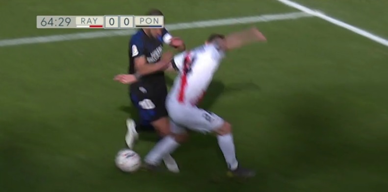 Un penalti de Saveljich facilitó el 0-1 para la Ponferradina 1 WhatsApp Image 2021 02 27 at 17.21.41