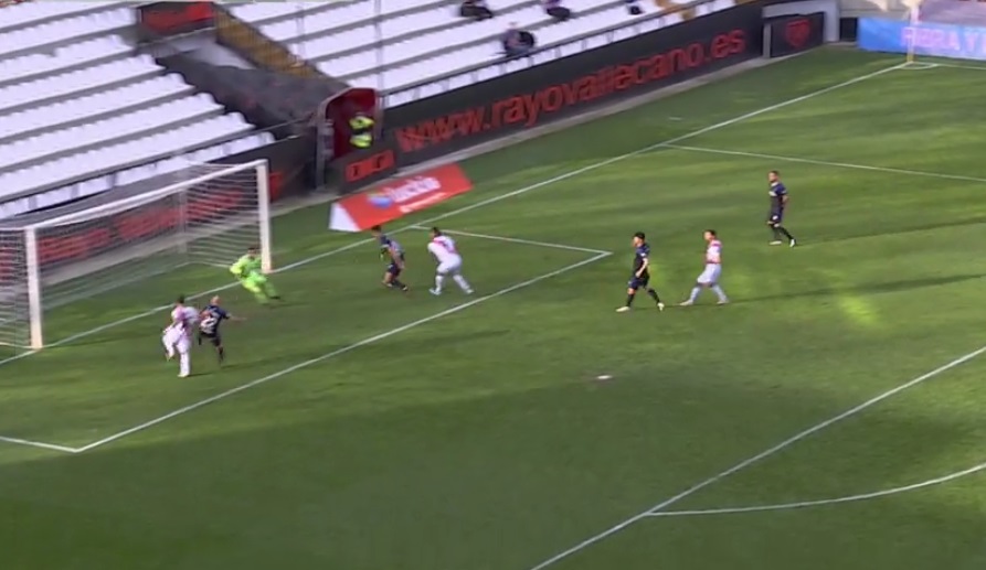 Ante la Ponferradina: Álvaro tuvo el 2-1 en el descuento en boca de gol 1 ocasion alvaro