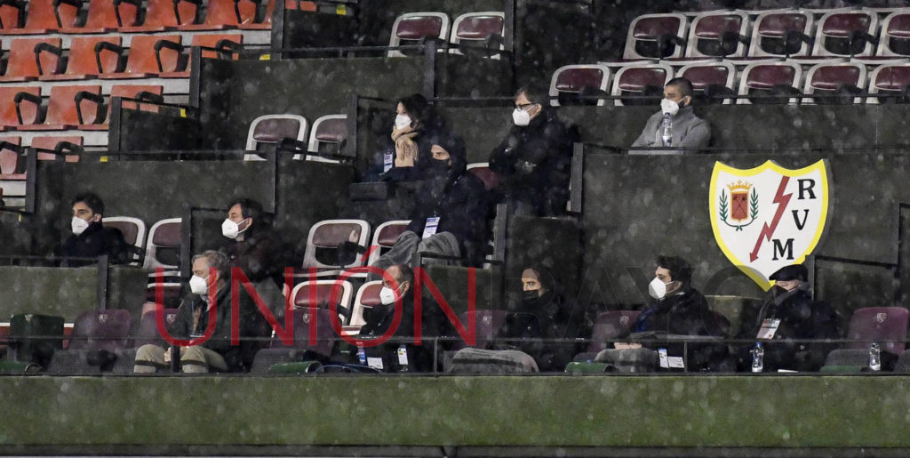 palco vallecas lluvia