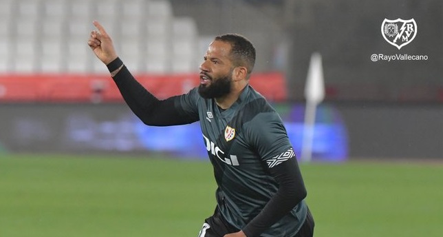 Almería 0-1 Rayo Vallecano: 'Pura resiliencia' 1 bebe