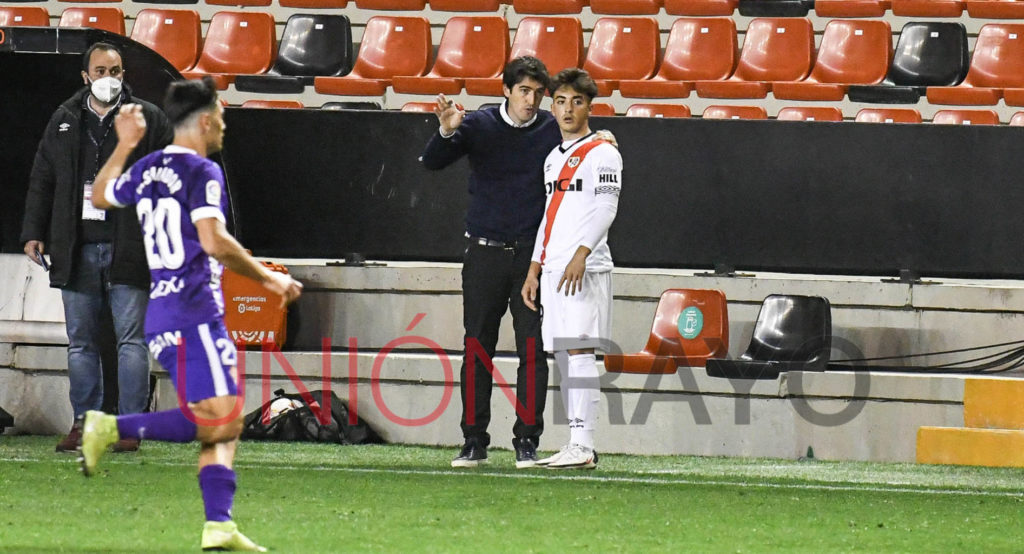 debut manu navarro sporting