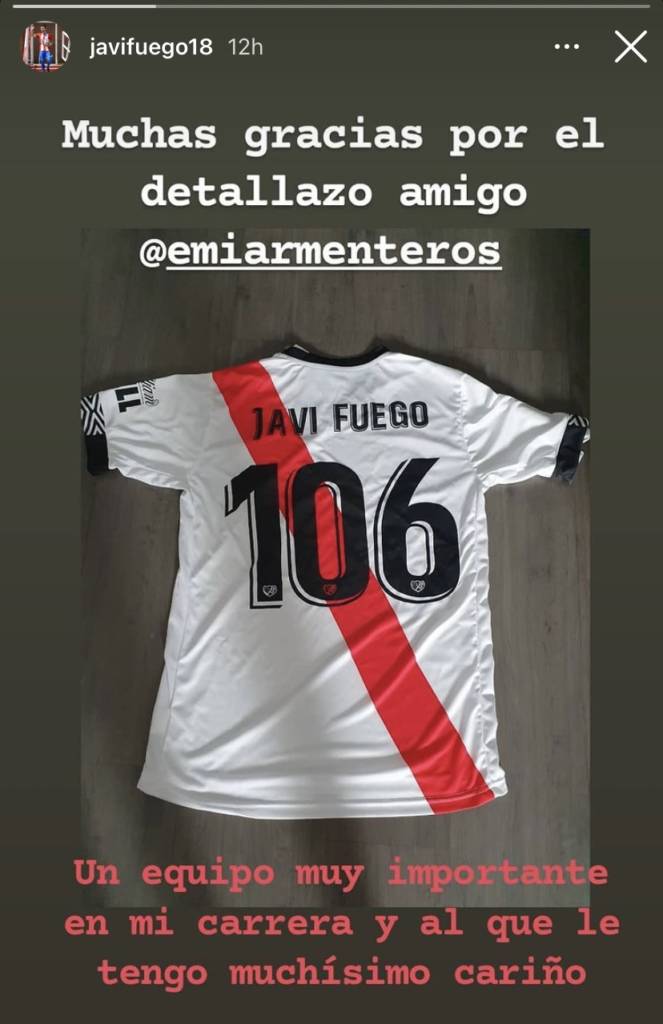 El regalo de Armenteros a Javi Fuego: "Le tengo muchísimo cariño al Rayo" 2 img 7022