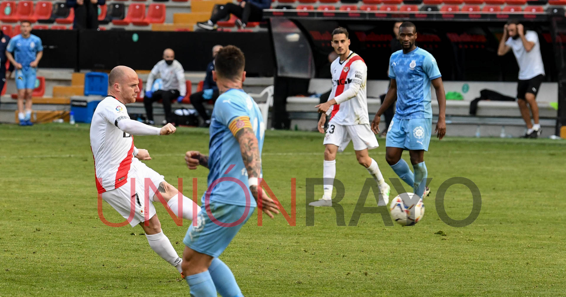 Golazo de Isi que repitió la hazaña de Bebé 1 isi golazo girona