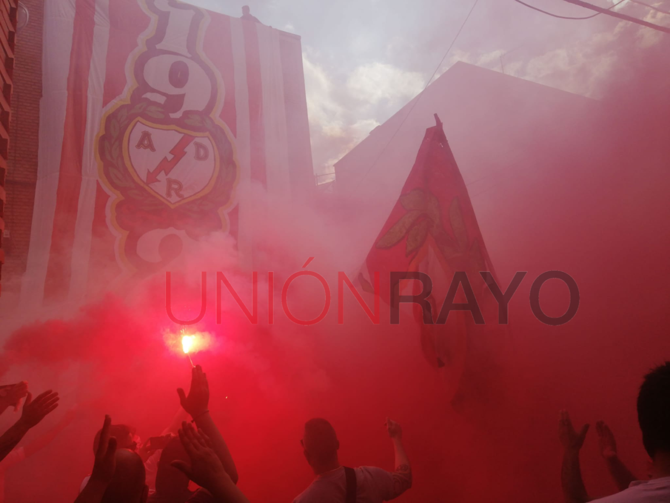 bukaneros aficion homenaje