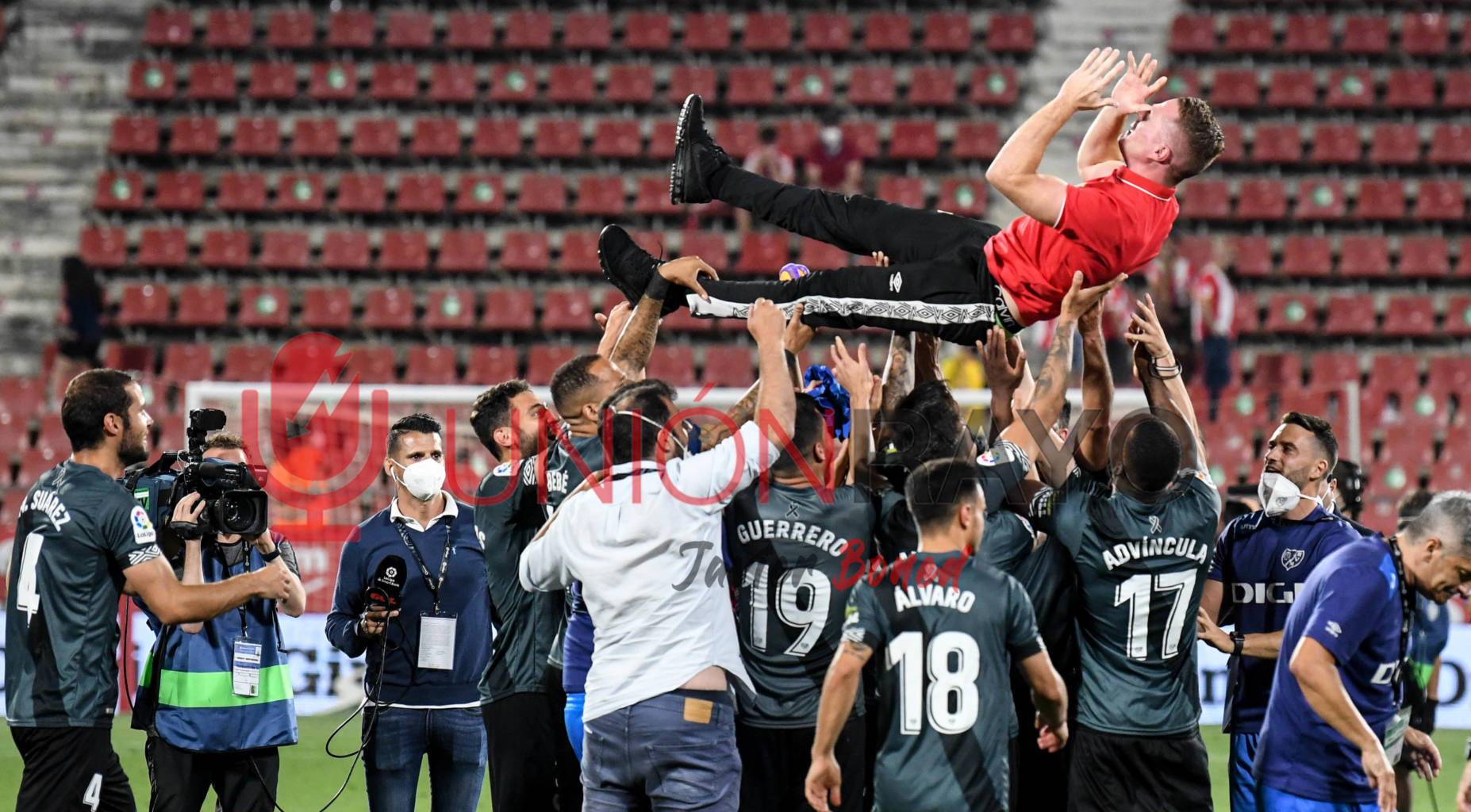 alberto ascenso manteo celebracion