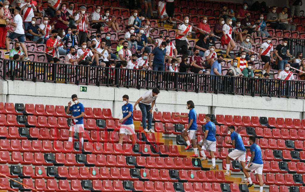 grada vallecas aficion suplentes