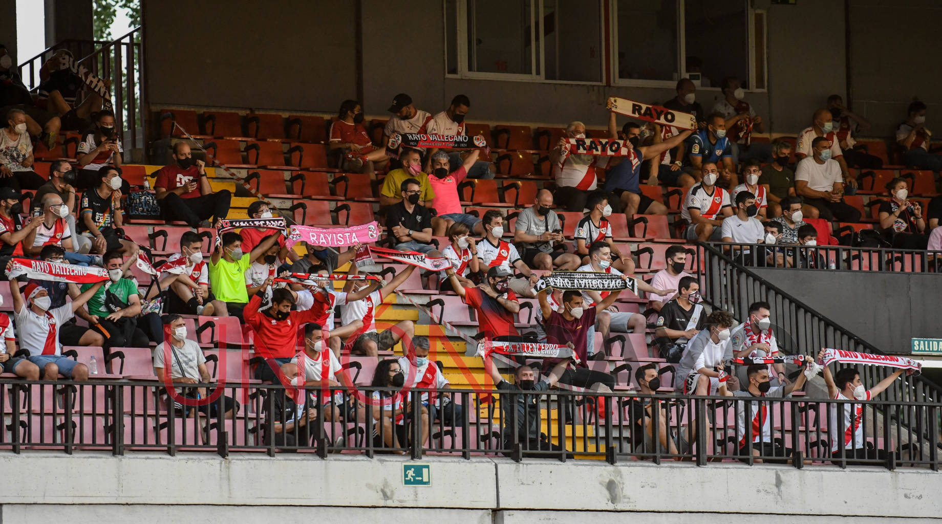 vuelta aficion rayo pandemia