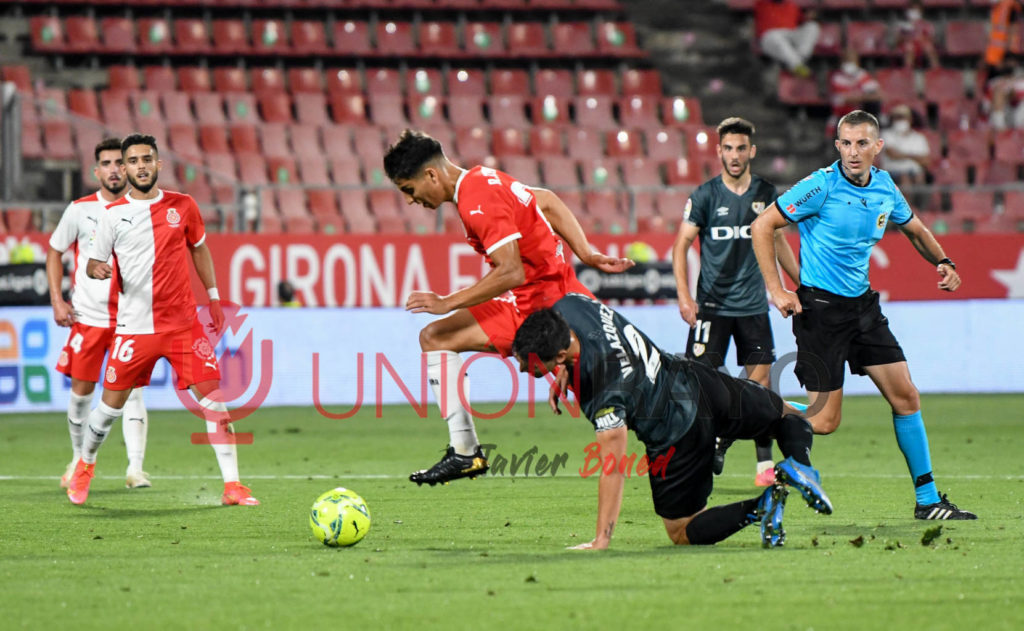 Las curiosidades del día del ascenso del Rayo Vallecano (0-2 ante el Girona) 22 velazquez roja girona