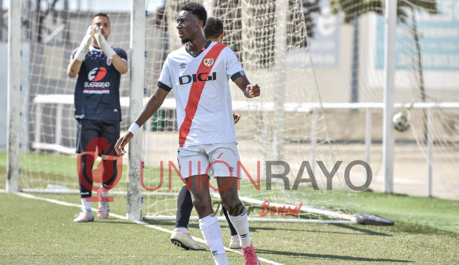 20B3E378 2A69 419A A917 29DA3B423F88