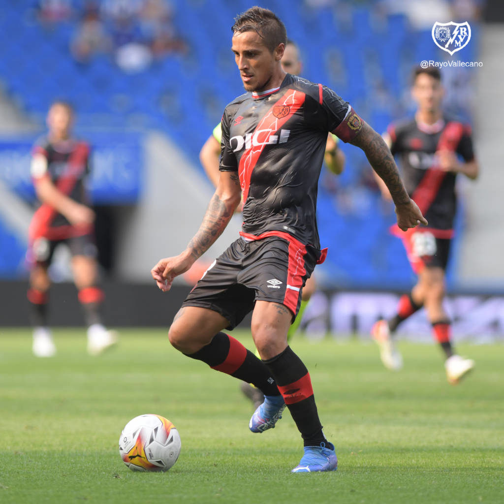 Los detalles del Real Sociedad 1-0 Rayo Vallecano 4 E9aHU7jWUAoYElD