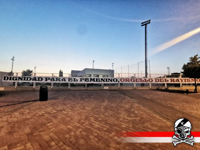 pancarta bukaneros apoyo femenino