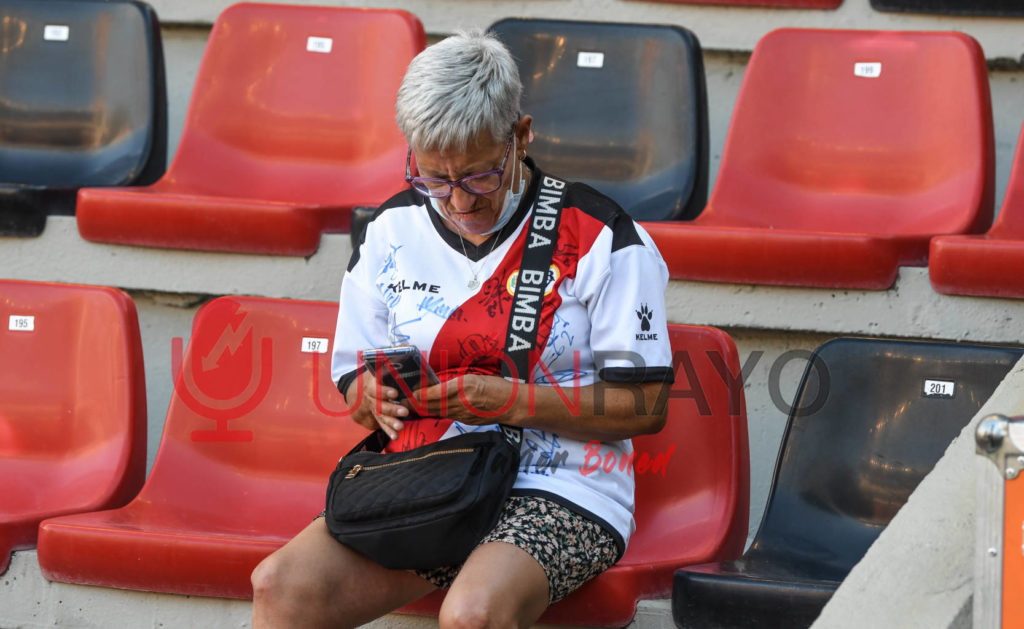 Las curiosidades del Rayo Vallecano 4-0 Granada 4 aficionada estadio vallecas