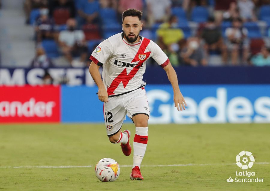 Unai López redebutó con el Rayo Vallecano ante el Levante 2 unai lopez