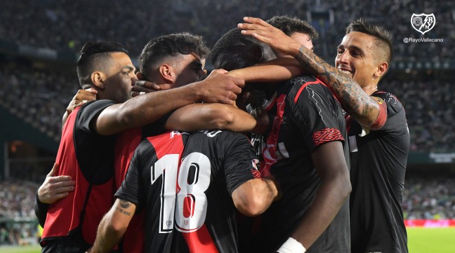 43C8EF18 660C 4BC8 848A 1D9180E94D28