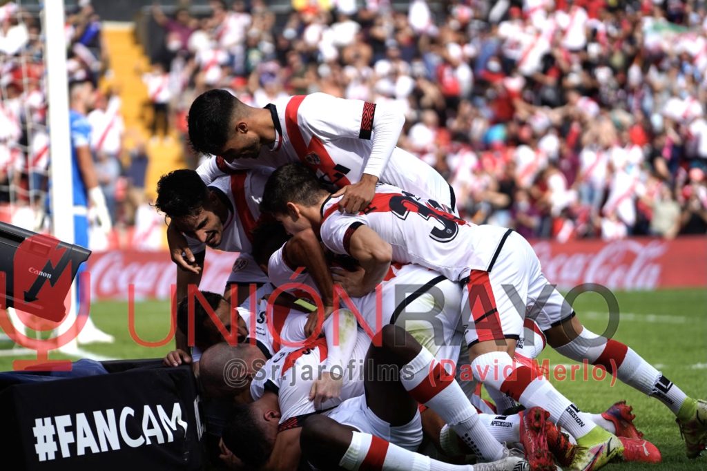 d0cb879f 8ce6 493e 931c dee2854e4328