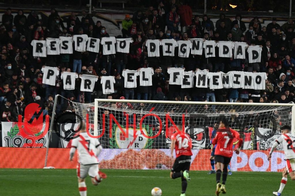 Respeto dignidad fondo Vallecas pancarta