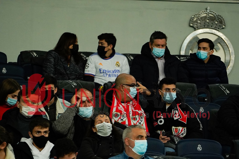 Las curiosidades del Real Madrid 2-1 Rayo Vallecano 3 aficion bernabeu