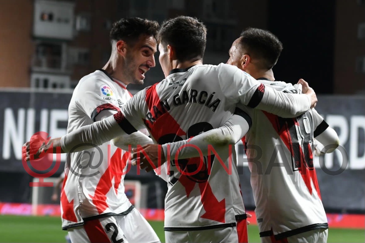 ezy watermark 22 11 2021 09 42 39p. m.