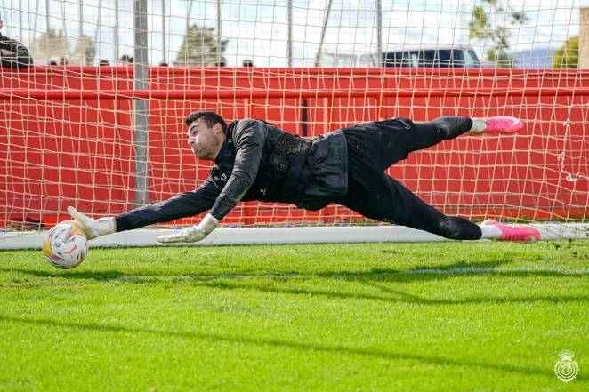 Un caso de COVID-19 en el Mallorca a 72 horas de visitar Vallecas 1 img 0661